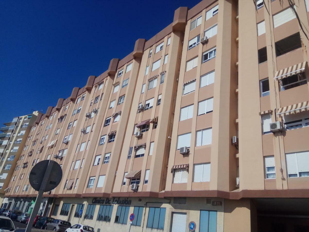 Ferienwohnung Guesting Ladreda Cádiz Exterior foto
