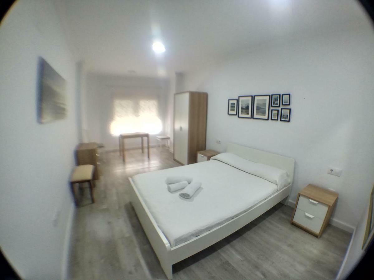 Ferienwohnung Guesting Ladreda Cádiz Exterior foto